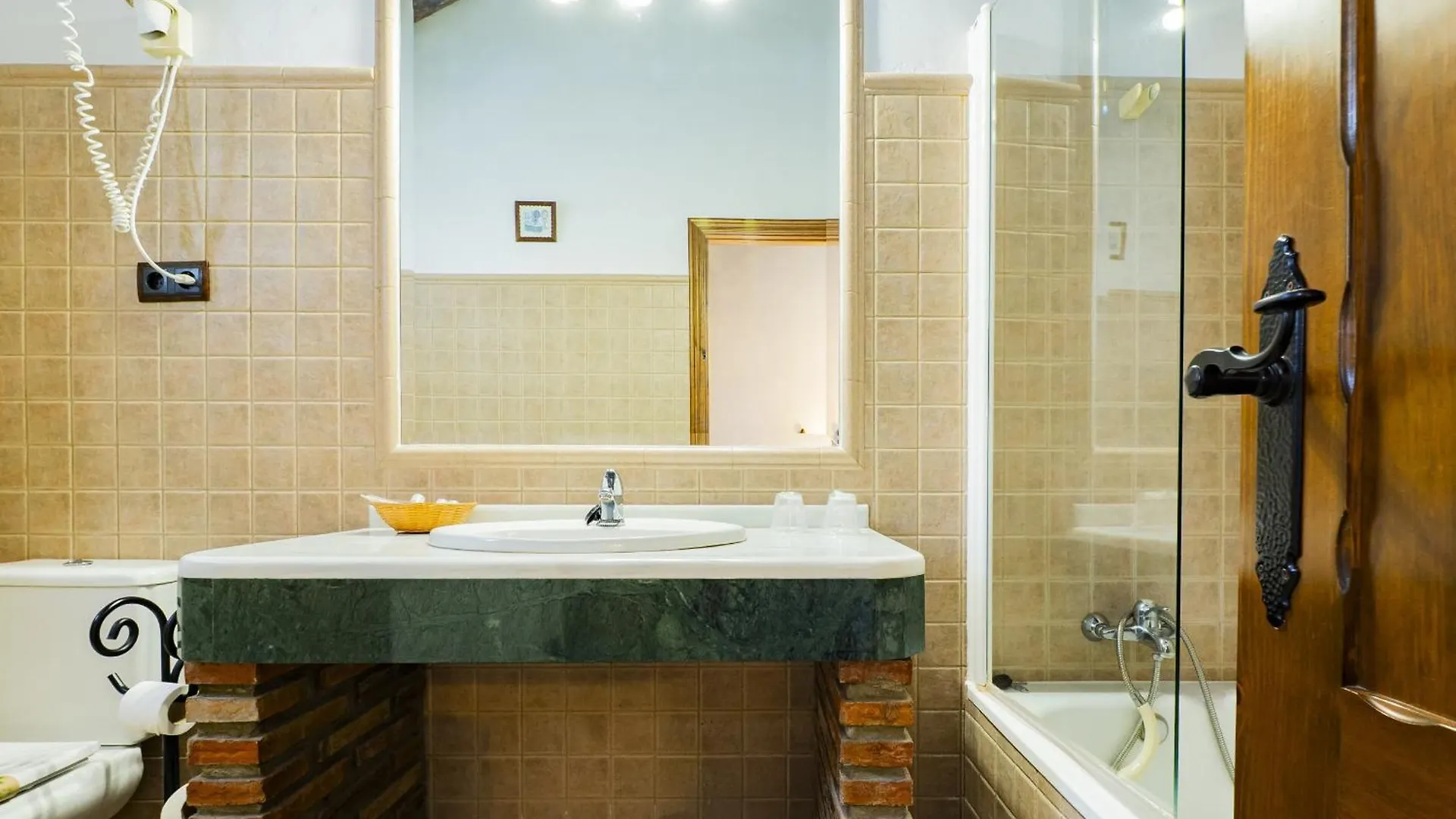 Cubo'S Hotel Cortijo San Antonio Casarabonela Guest house